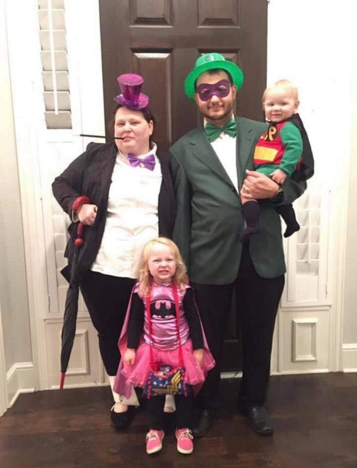 25 Super Fun Family Halloween Costume Ideas That Will Melt Your Heart ...